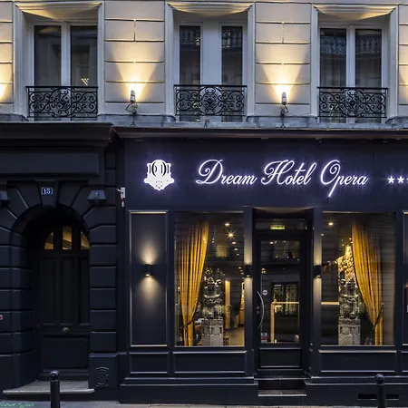 Theoreme מלון 4*