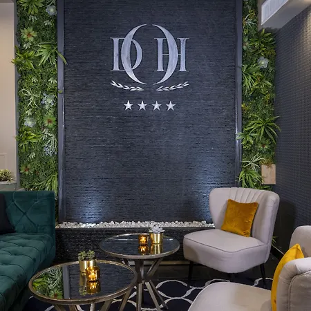 מלון Theoreme 4*